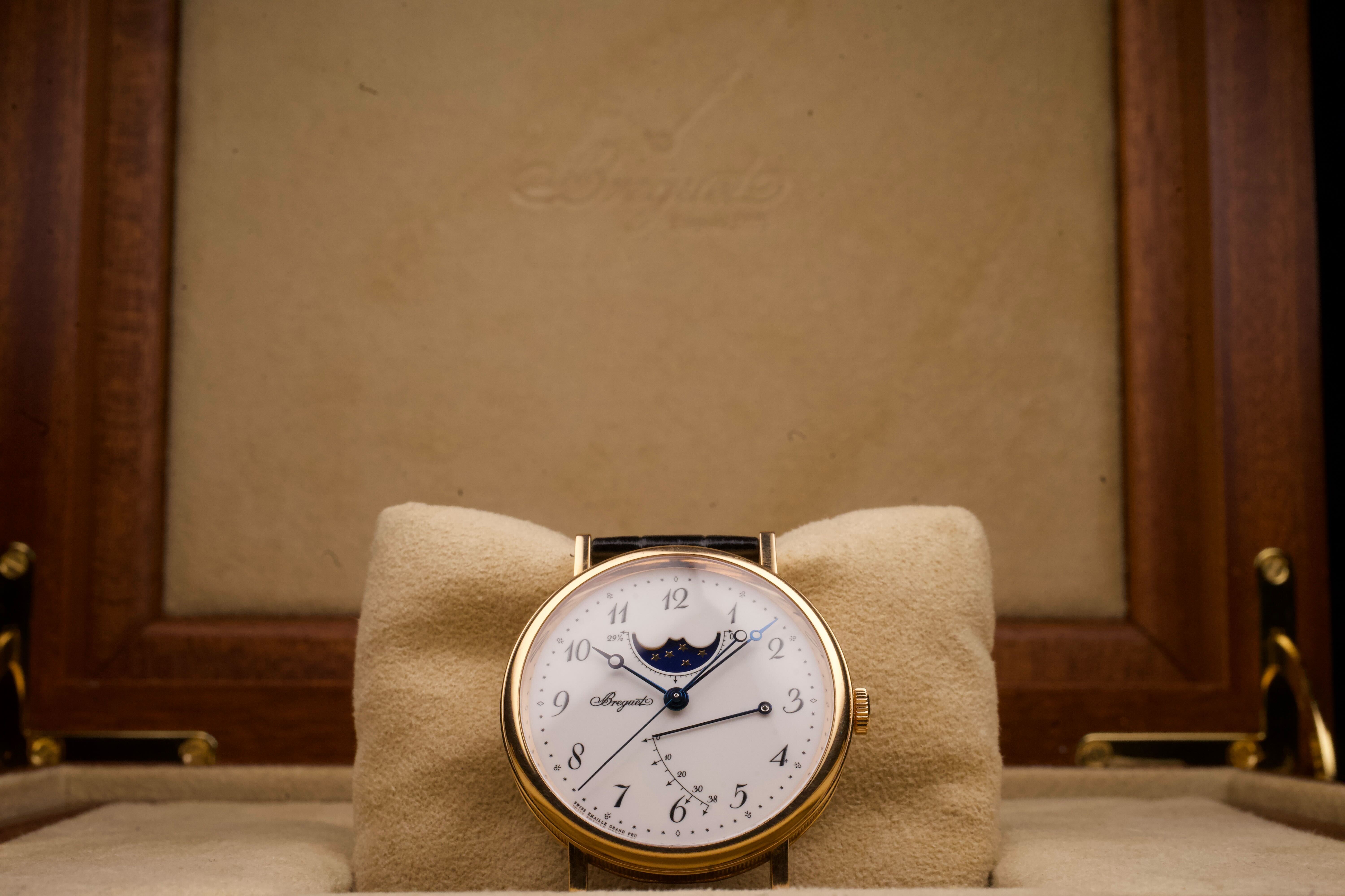 2010s Breguet, Classique Phase de Lune 7787